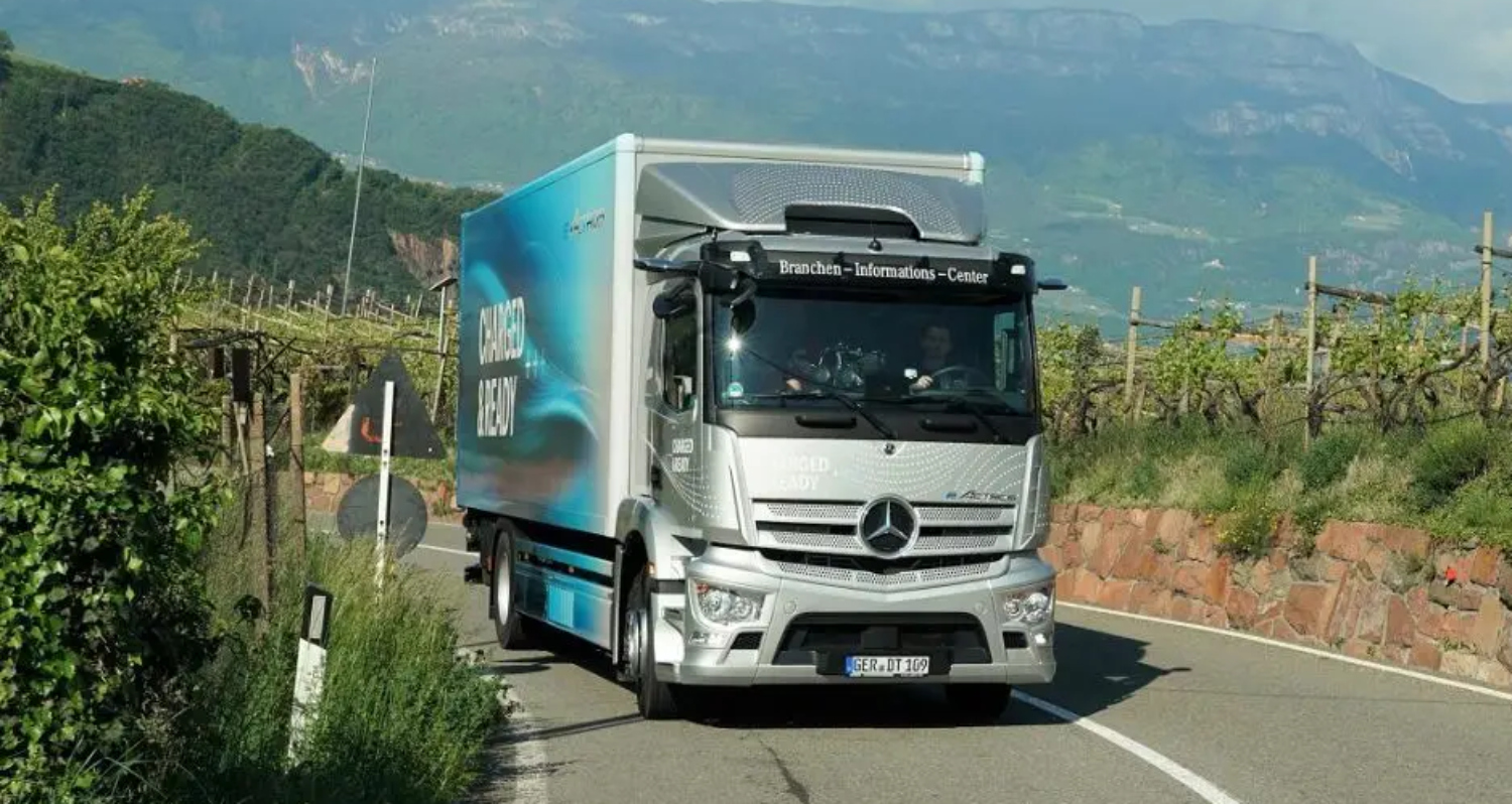 Mercedes-Benz eActros JOURN.e