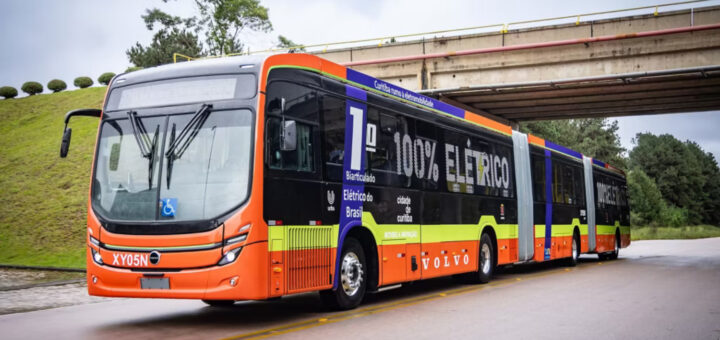 Volvo bus eléctrico biarticulado BR